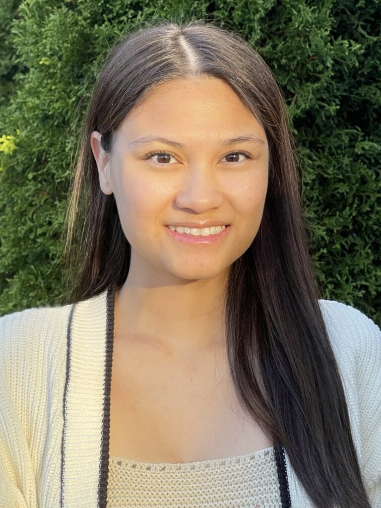 Caroline Gacutan Portrait Photo 768x1024