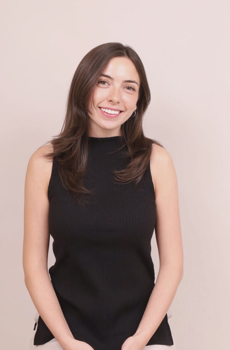 copy B88C8BCF B251 4946 8F5B E623429192F9 768x1168